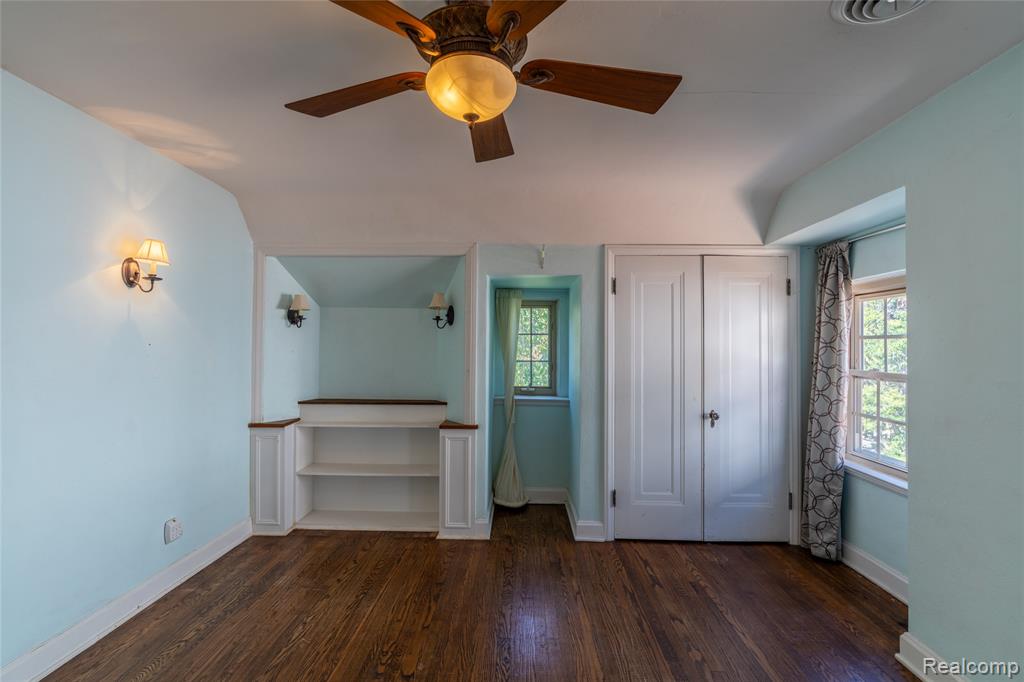 1481 Oxford Road, Grosse Pointe Woods, MI 48236 — Photo 9