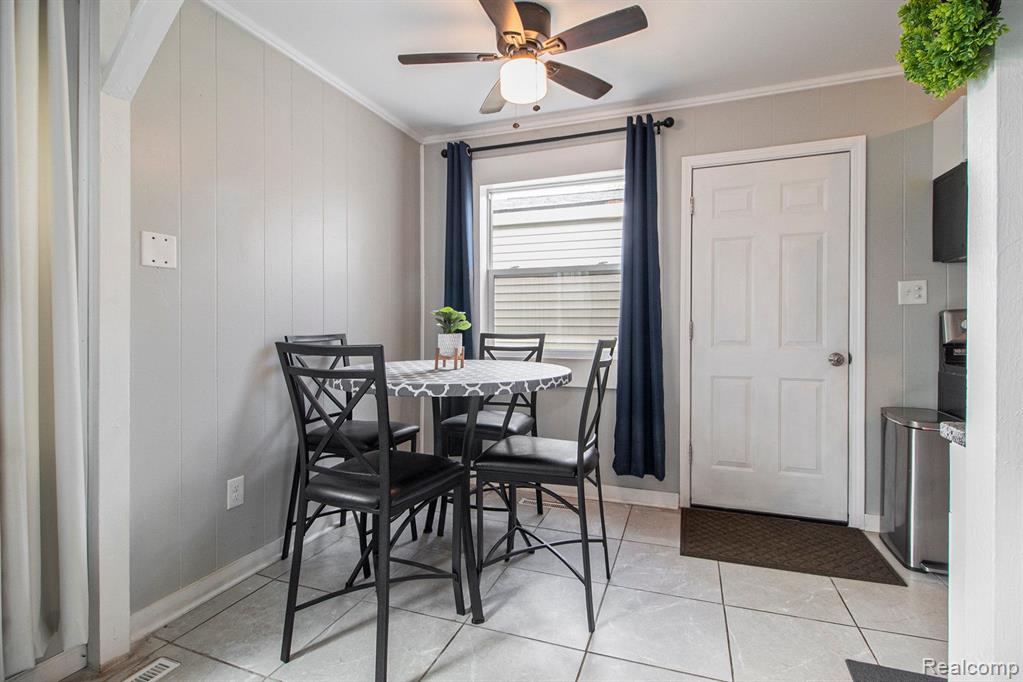 1635 S Harris Road, Ypsilanti, MI 48198 — Photo 9