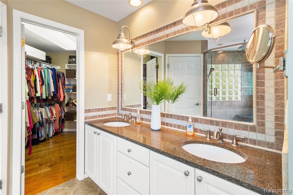 8316 N Port, Grand Blanc, MI 48439 — Photo 22