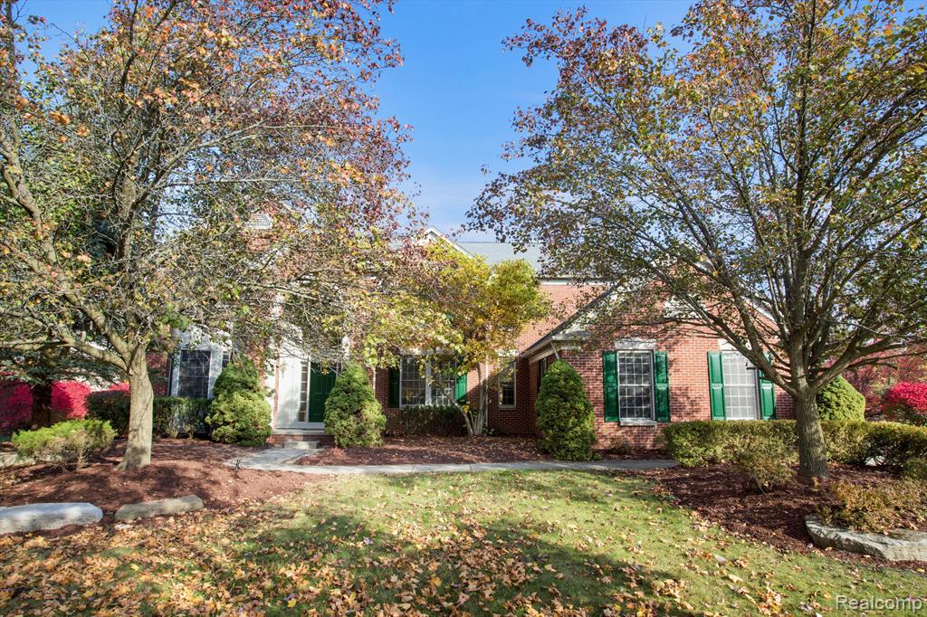44537 SPRING HILL Road, Northville, MI — Photo 2