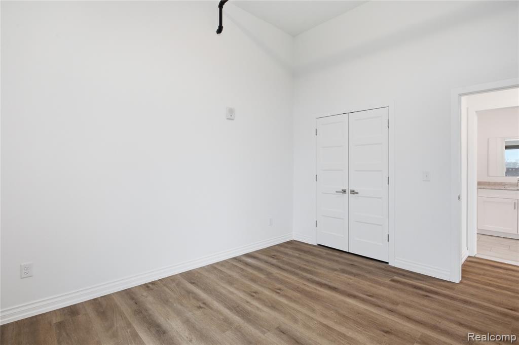 166 Oak st Street, Wyandotte, MI, 48192