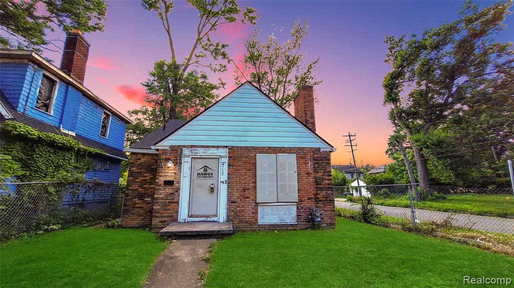 4715 BUCKINGHAM Avenue, Detroit, MI 48224 — front exterior