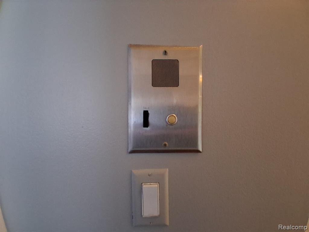 8504 Pepper Ridge Drive, Grand Blanc, MI 48439 — Photo 24