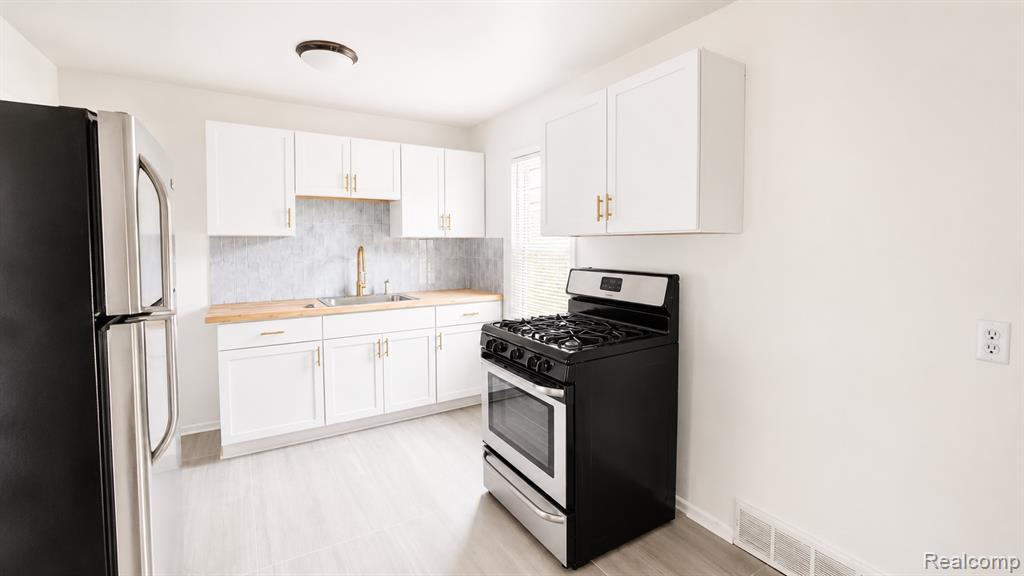 12585 Duchess Street - Photo 5
