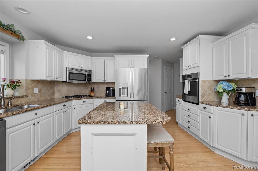 5287 Ridge Trail N, Clarkston, MI 48348 — Photo 31