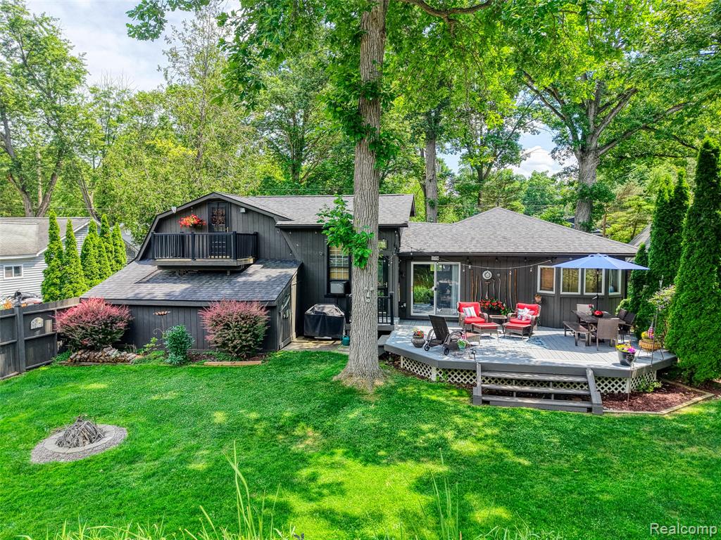 6415 Riverdale Road, Whitmore Lake, MI 48189 — Photo 47