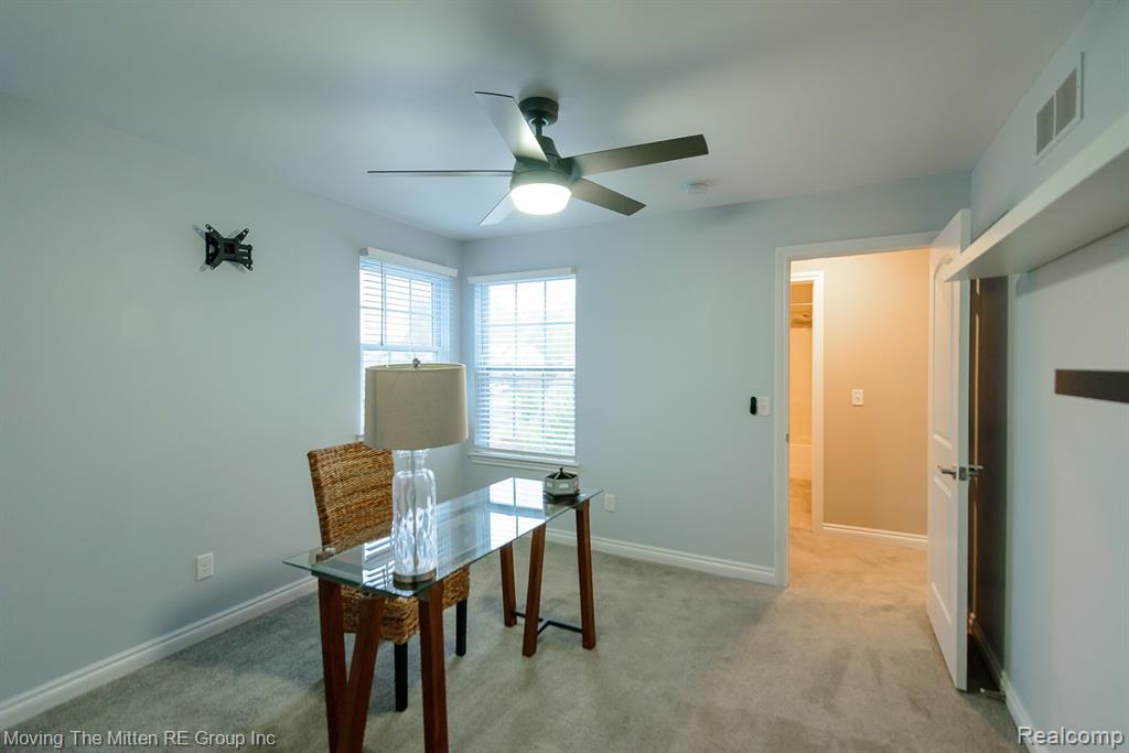 13656 Cambridge Court, Van Buren, MI 48111 — Photo 32