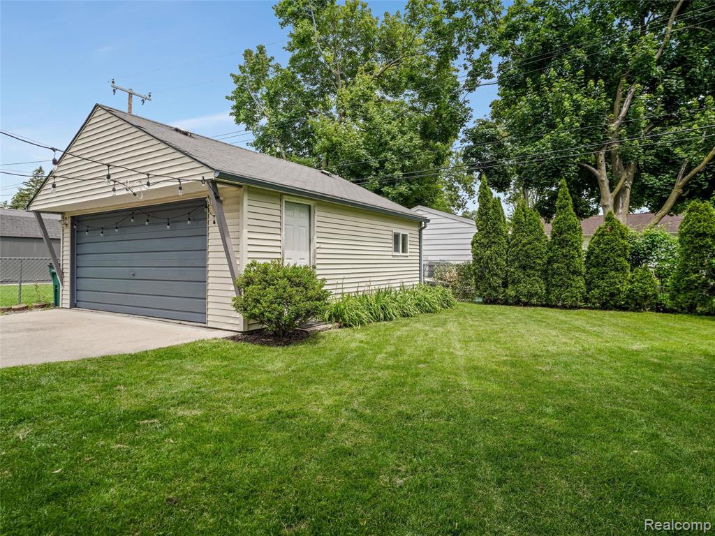 2798 Royal Avenue, Berkley, MI 48072 — Photo 37