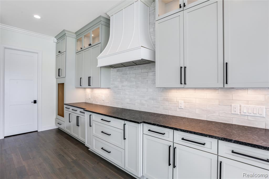 16637 Kings Fairway Lane, Grand Blanc, MI 48439 — Photo 33