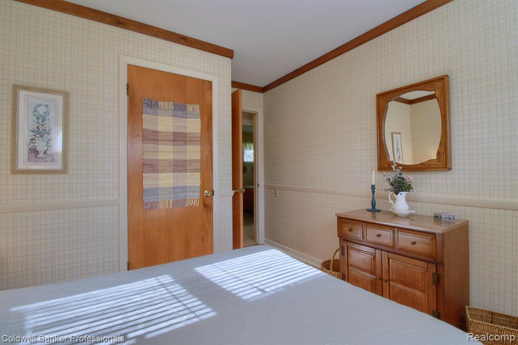 9111 MORRISON Avenue, Plymouth, MI 48170 — Photo 27