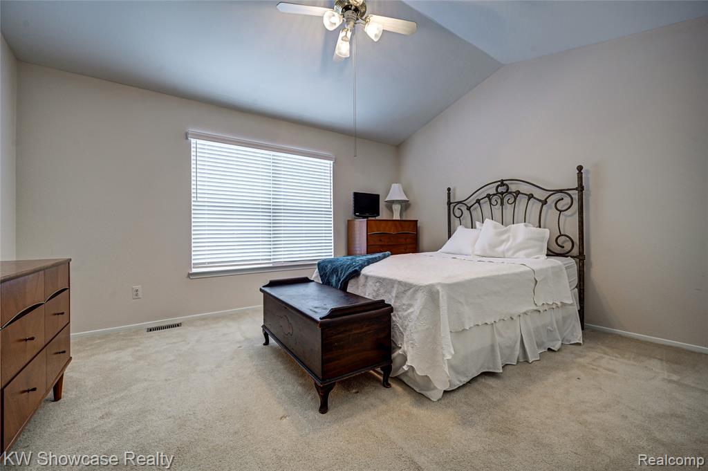458 N Oak Drive, Commerce Twp, MI 48390 — Photo 26