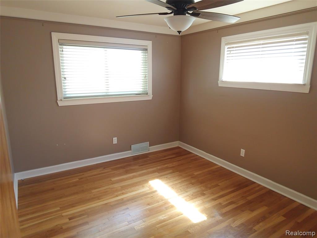 8283 Christine Street, Warren, MI 48093 — Photo 13