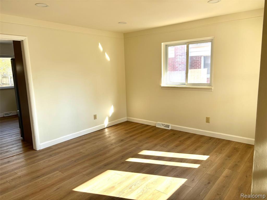 4424 Briarwood Avenue, Royal Oak, MI 48073 — Photo 6
