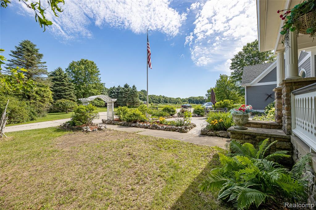 3839 Shamrock Drive, Lapeer, MI 48446 — Photo 22