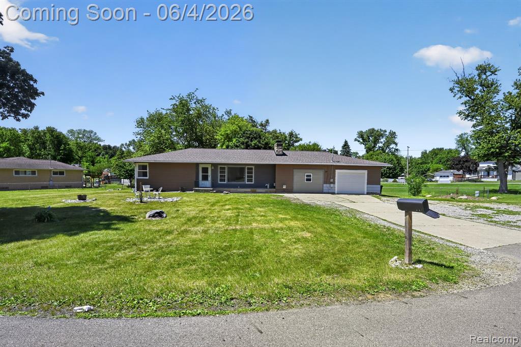 220 Meadow Lane, Jackson, MI 49203 — front exterior