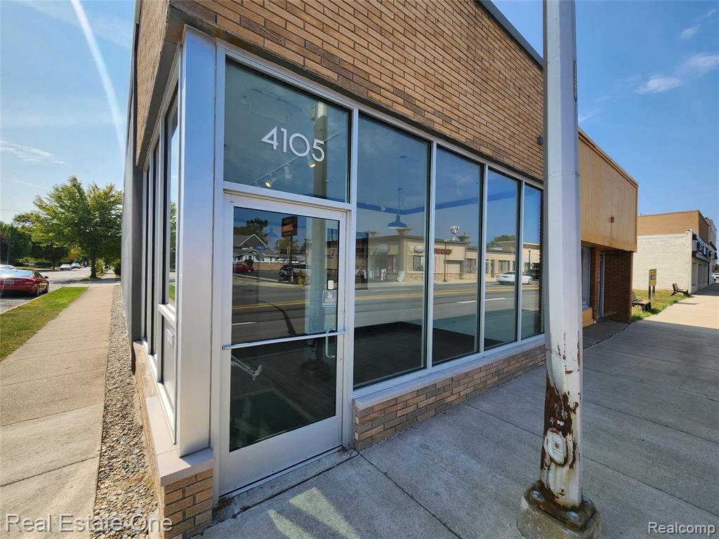4105 12 Mile Road, Berkley, MI 48072 — Photo 4