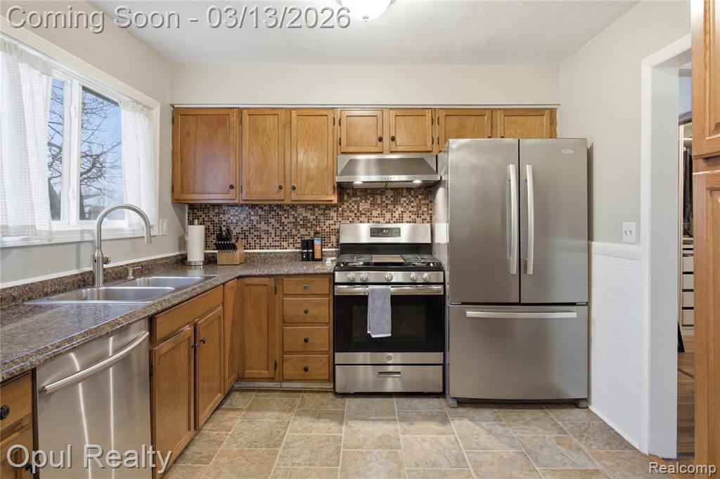43761 Yorktown Street, Canton, MI 48188 — Photo 8