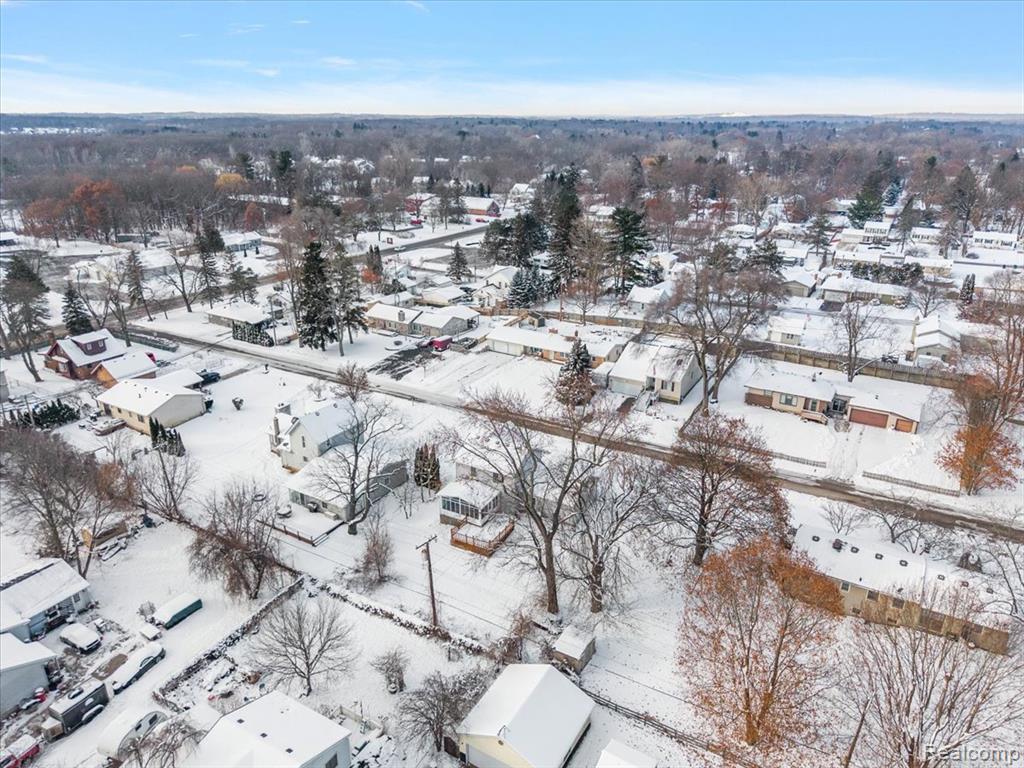 927 Alan Drive, Lake Orion, MI 48362 — Photo 50
