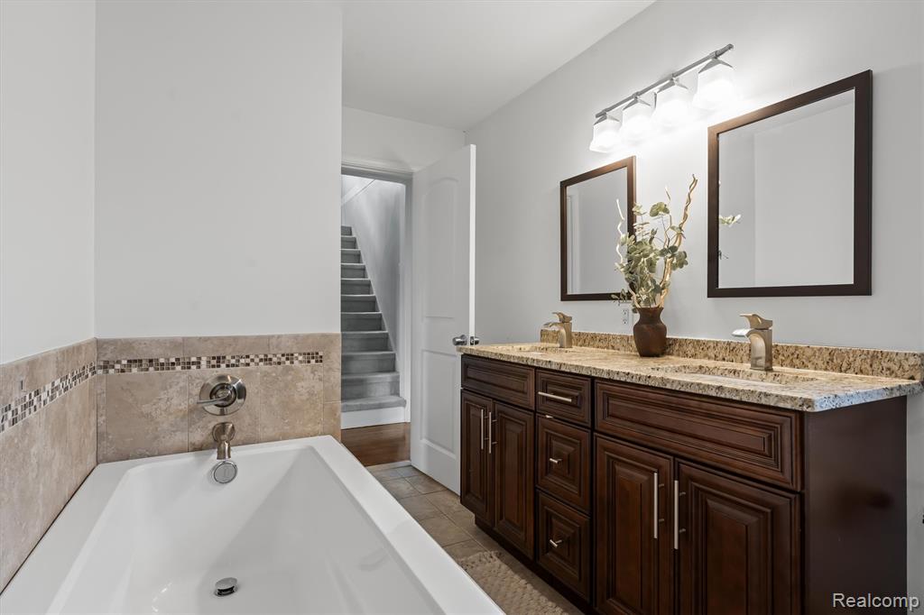 2325 Tyler Avenue, Berkley, MI 48072 — Photo 21