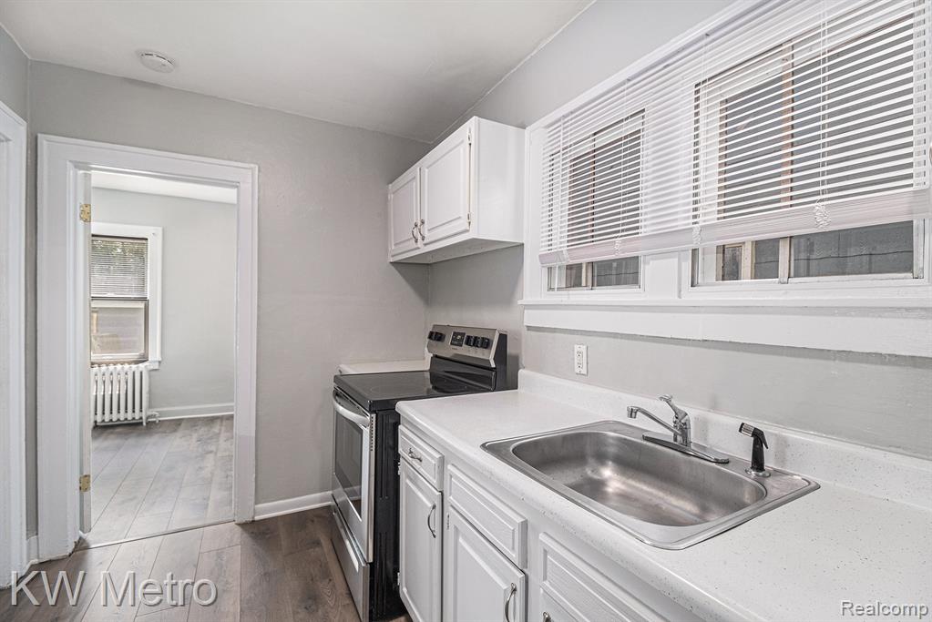 508 West PARKDALE Avenue, Royal Oak, MI 48073 — Photo 9