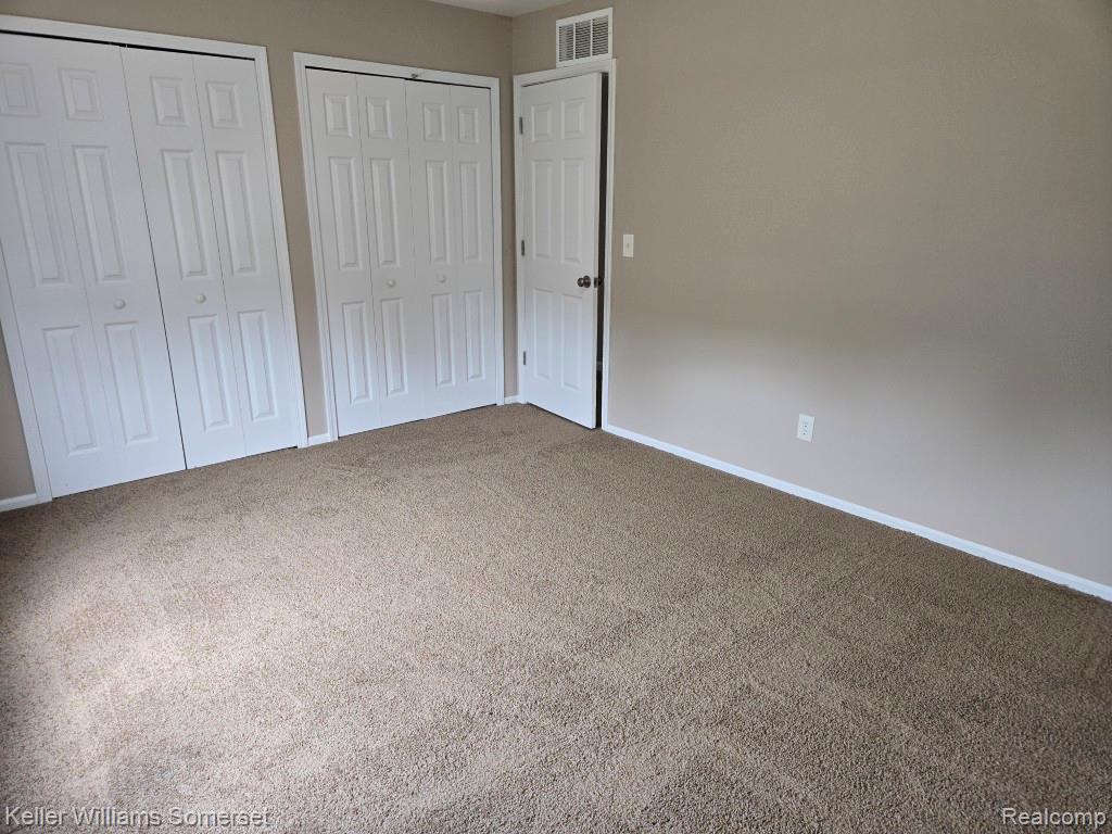 71 Meadow Wood Drive, Rochester Hills, MI 48307 — Photo 28
