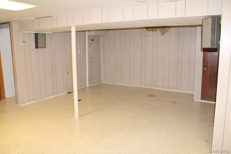 907 Farnham Avenue, Lincoln Park, MI 48146 — Photo 48