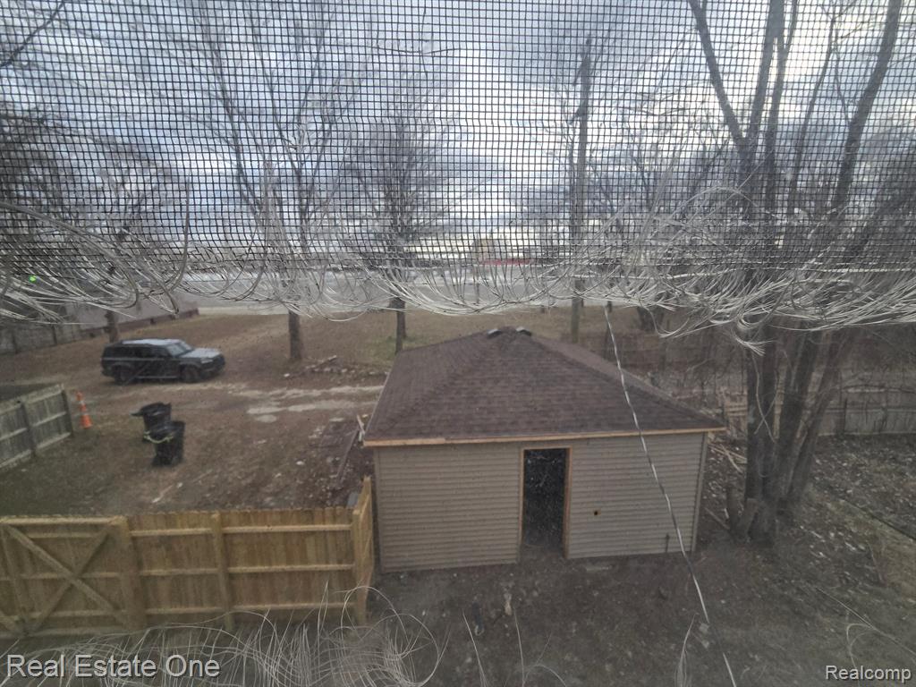 10259 W FORT Street, Detroit, MI 48209 — Photo 15