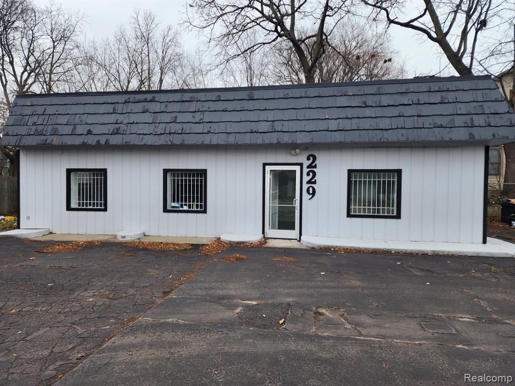 229 W CESAR E CHAVEZ Avenue, Lansing, MI 48906
