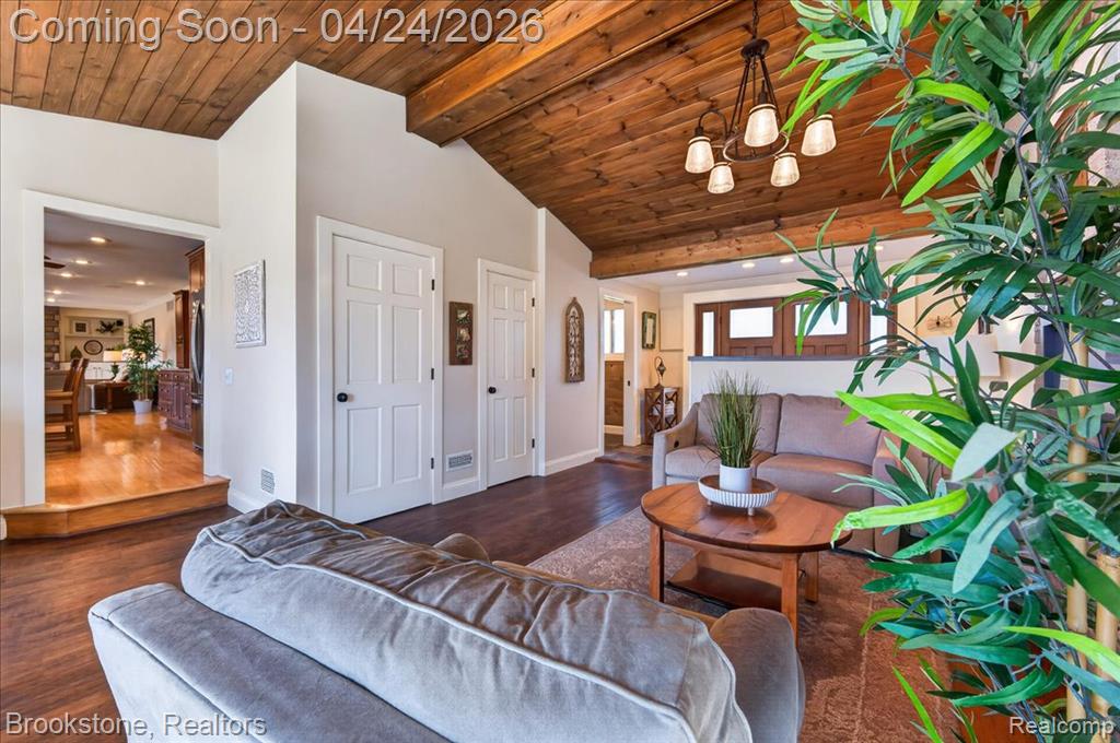 3426 KINGSWAY, Highland, MI 48356 — Photo 19