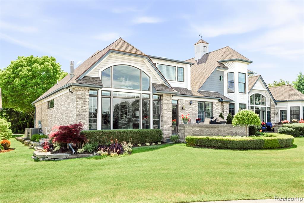 954 Edison Shores Court, Port Huron, MI 48060 — Photo 33