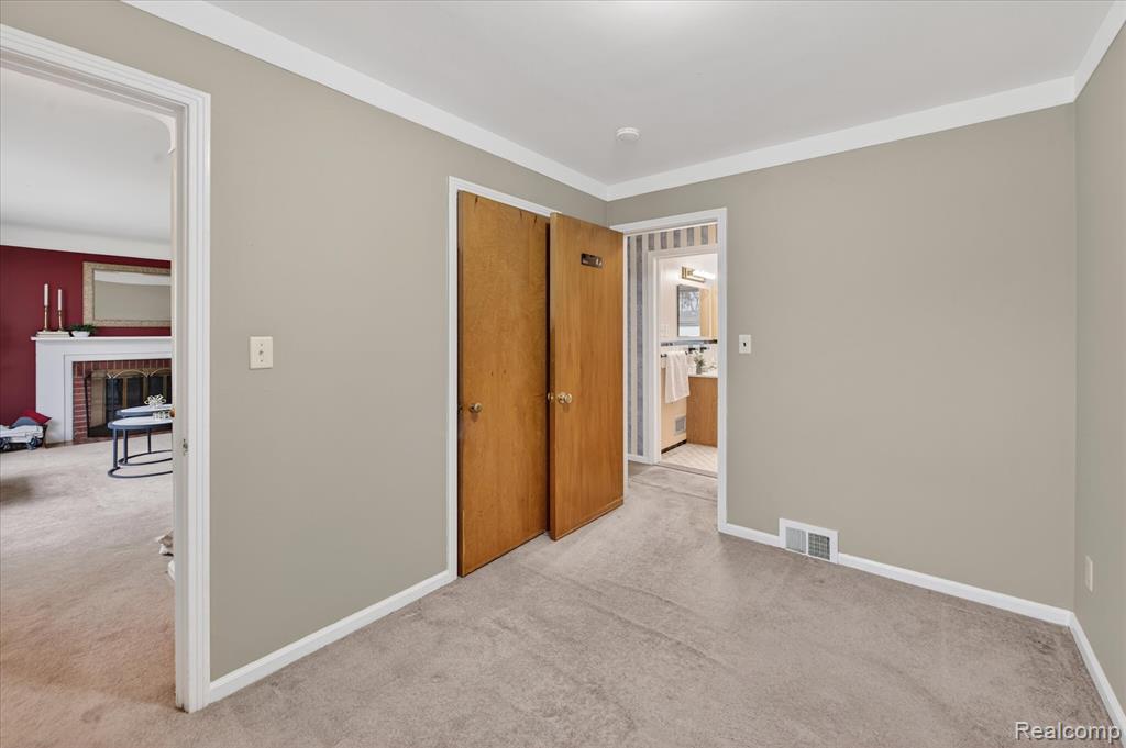 9619 Mayfield Street, Livonia, MI 48150 — Photo 21