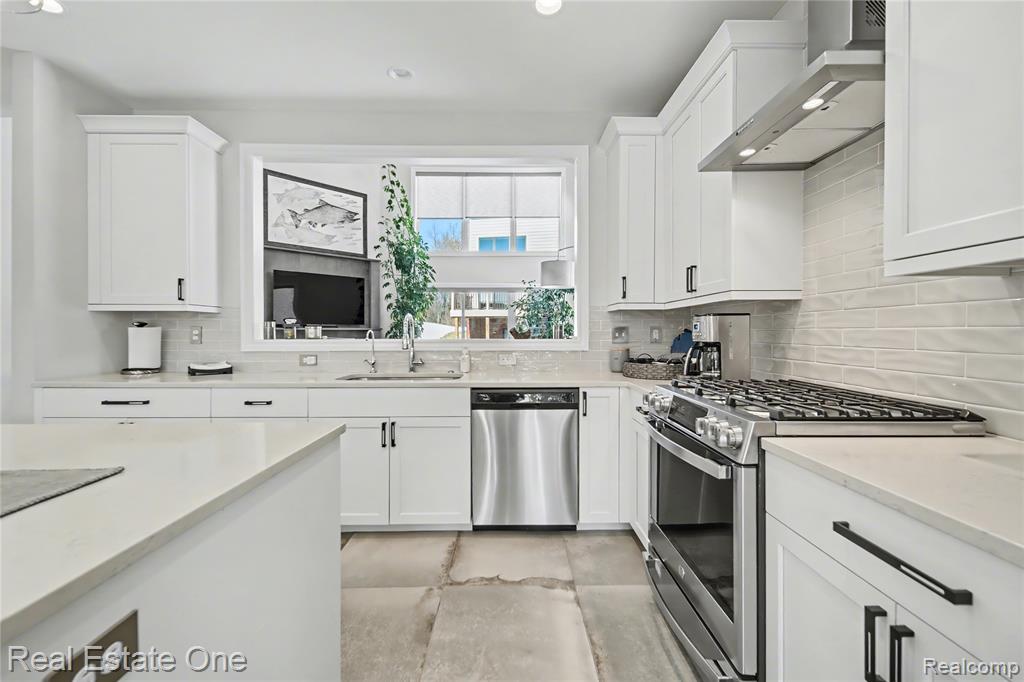 3616 Bay Harbor Drive, Brighton, MI 48114 — Photo 11