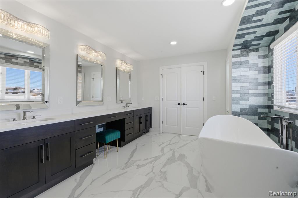 8844 Ridge Drive, Washington, MI 48095 — Photo 36