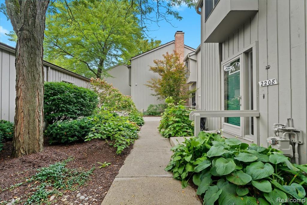 2208 Applewood Court, Ann Arbor, MI 48103 — Photo 41