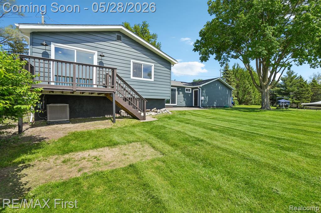 9403 Buckingham Street, White Lake, MI — Photo 31