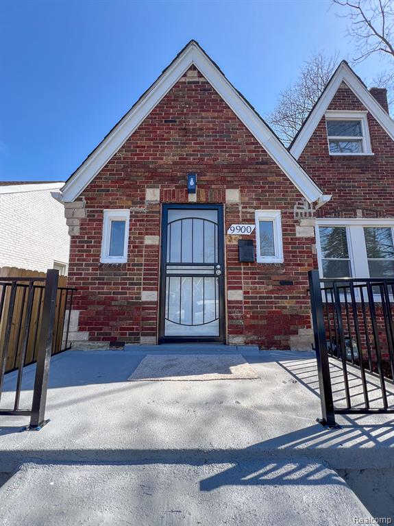 9900 ROBSON Street, Detroit, MI 48227 — Photo 2