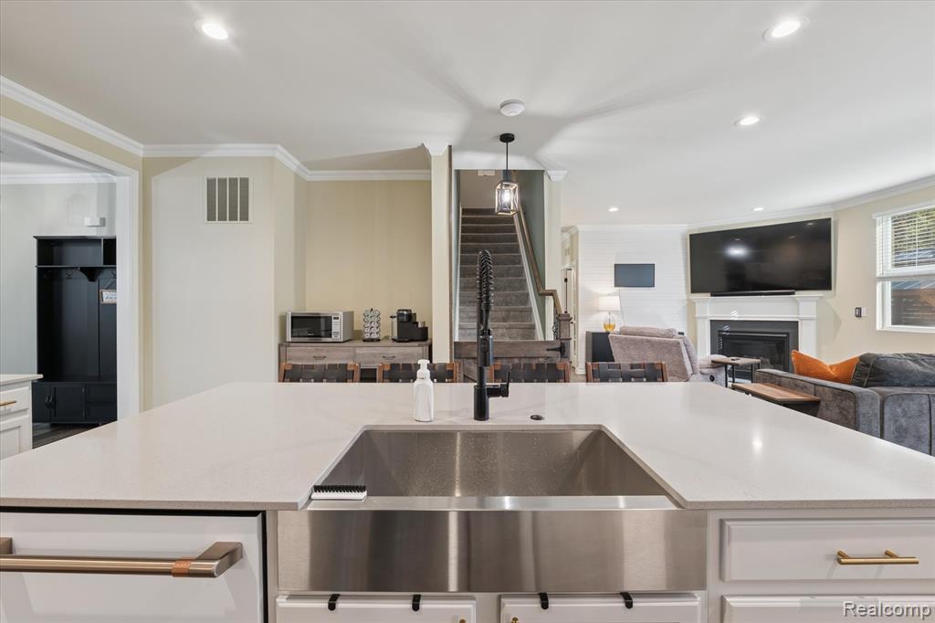 51300 Kirby Drive, New Baltimore, MI 48047 — Photo 15