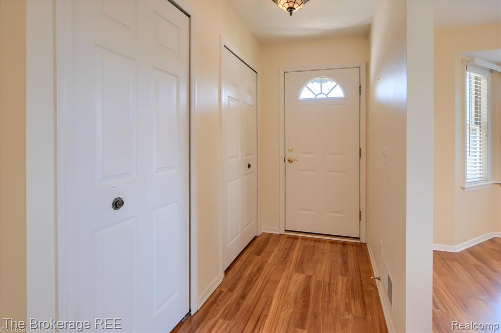 5930 Cross Creek Drive, 246, Swartz Creek, MI 48473 — Photo 21