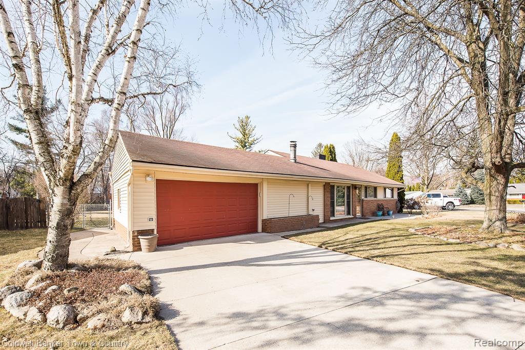 40920 MALOTT Drive, Novi, MI — Photo 2
