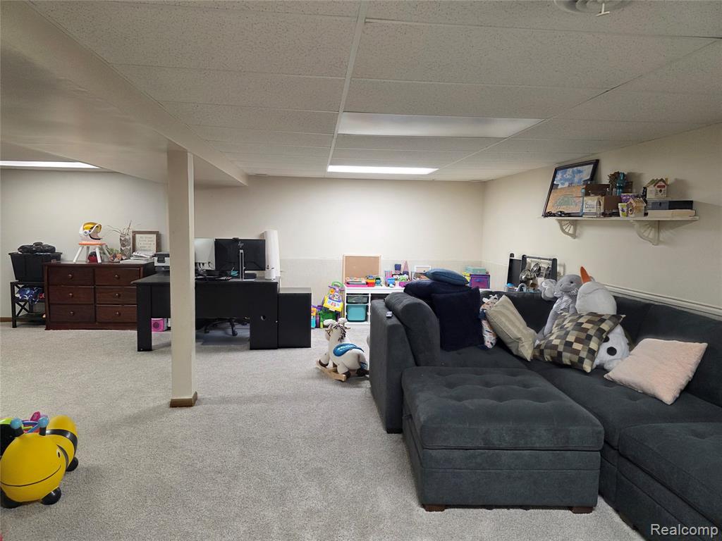397 University Avenue, South Lyon, MI 48178 — Photo 24