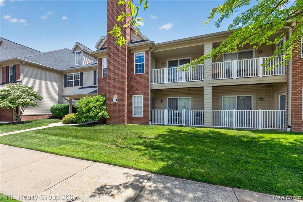 4077 Berkeley Avenue, Canton, MI 48188 — Photo 4