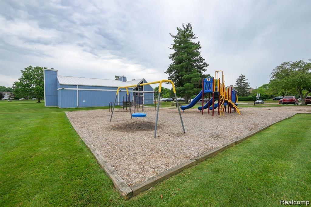 42140 PELLSTON Drive, Northville, MI 48167 — Photo 33