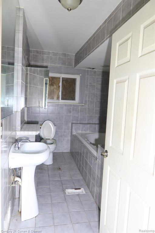 256 W Montana Street, Detroit, MI 48203 — Photo 8