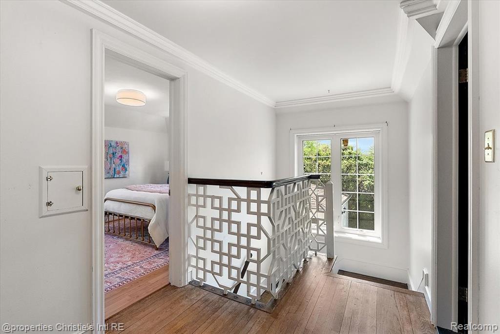 73 Meadow Lane, Grosse Pointe Farms, MI 48236 — Photo 12