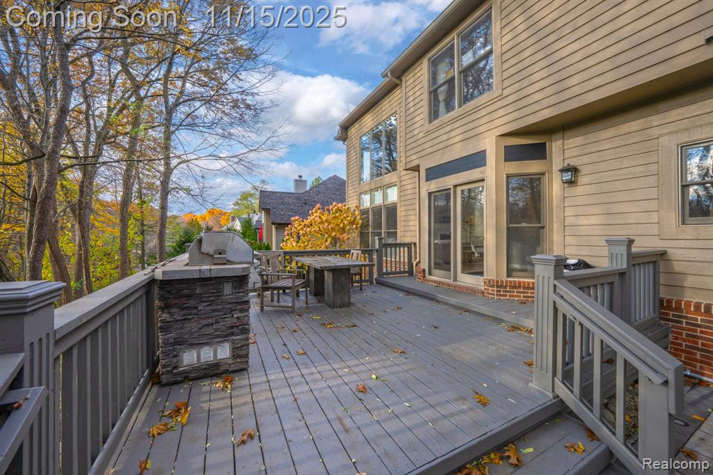 9751 Kingston Pointe Drive, Clarkston, MI 48348 — Photo 37