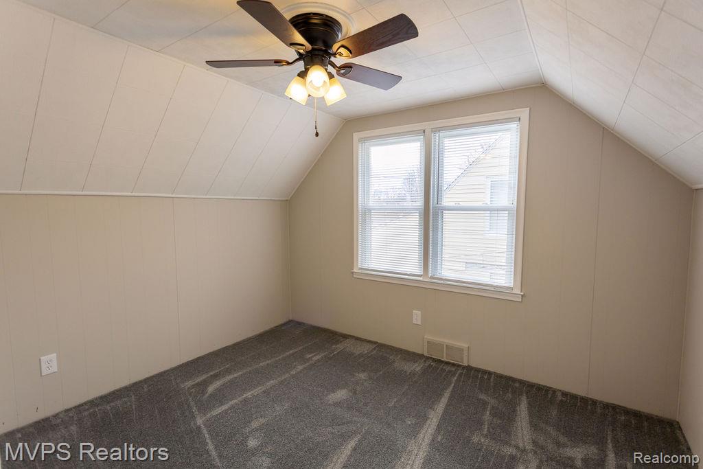 20220 Lancaster Street, Harper Woods, MI 48225 — Photo 10