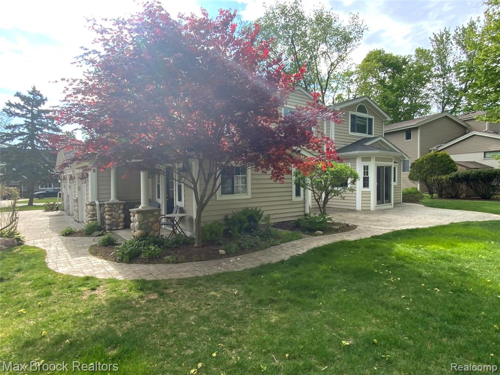2926 Birch Harbor Lane, West Bloomfield, MI 48324 — Photo 4