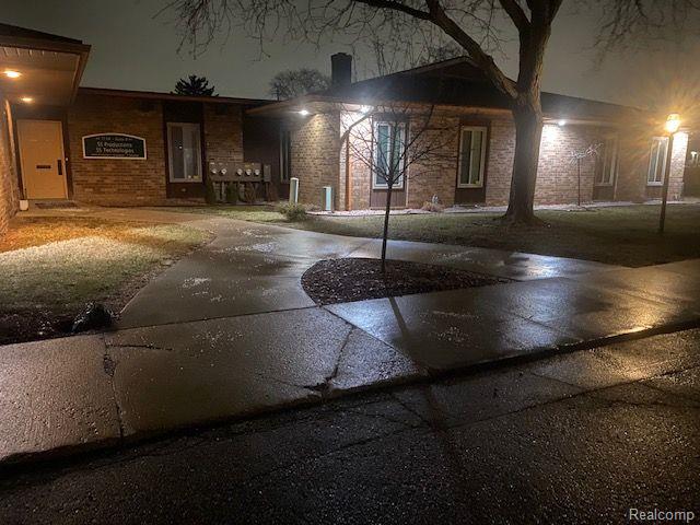 1134 S LINDEN Road, Flint, MI 48532 — Photo 15