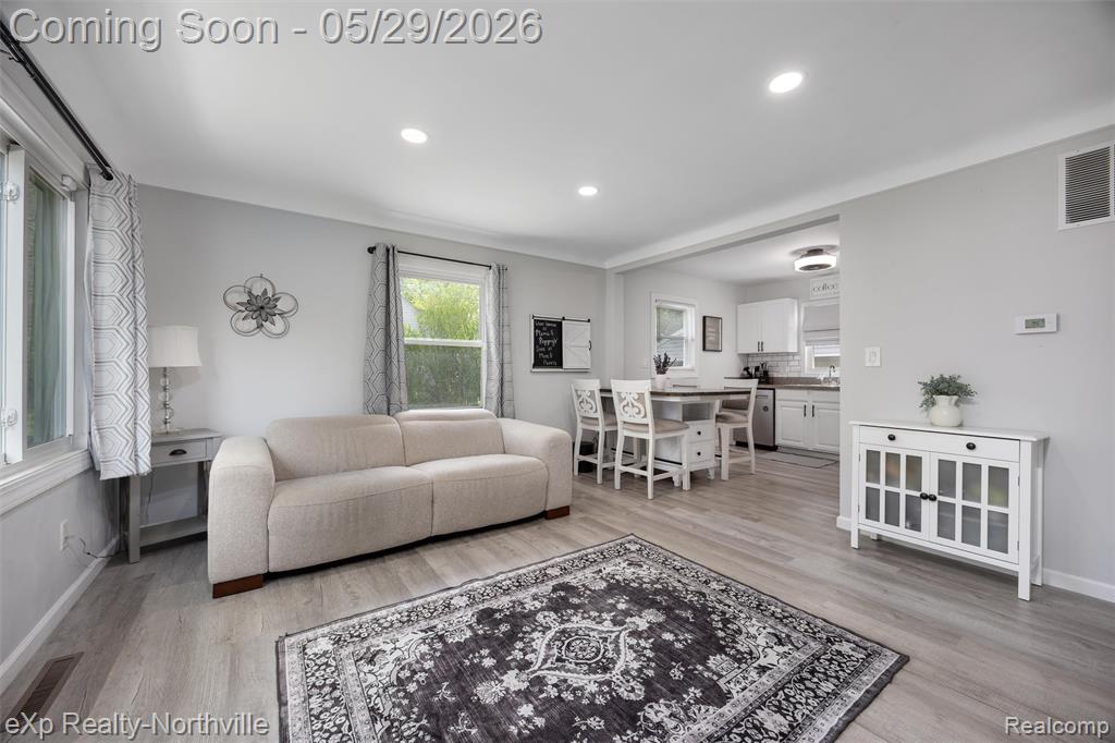 46049 Chatsworth Drive, Van Buren, MI 48111 — Photo 4