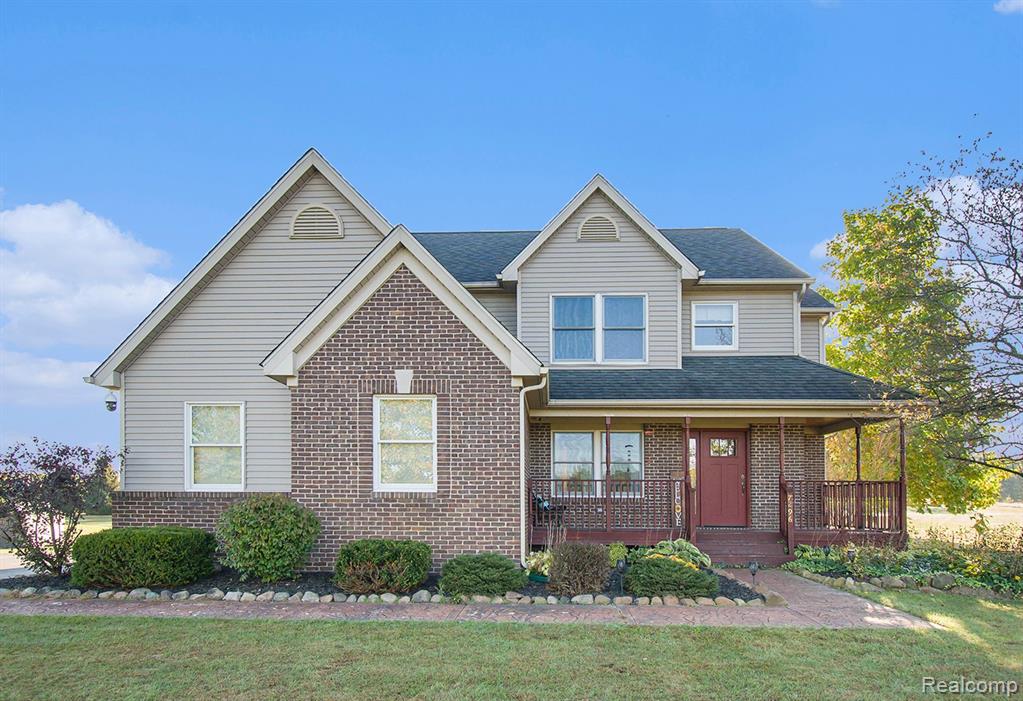7296 RUSTIC WAY Drive, Fowlerville, MI 48836 — front exterior